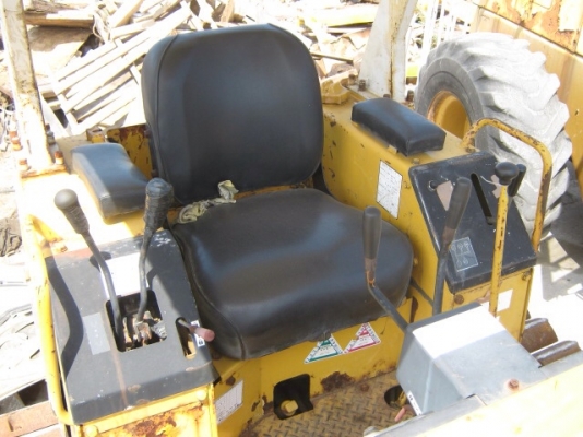 SALE__ขาย komatsu D20P-6 รถดันดินสไลด์ 6 ทิศทาง เก่านอก ตามสภาพนำเข้าจากญี่ปุ่นแท้ 100\% ไม่เคยผ่านการใช้งานในประเทศไทย