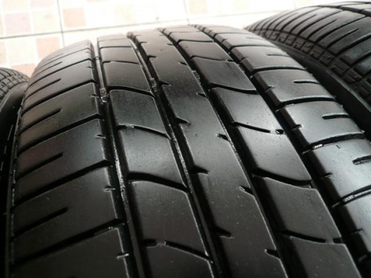 ขายยาง BRIDGESTONE ER30-----195-55-16-----ดอกสวยๆ (1 ชุด) ขายยาง BRIDGESTONE ER30-----195-55-16-----ดอกสวยๆ (1 ชุด)