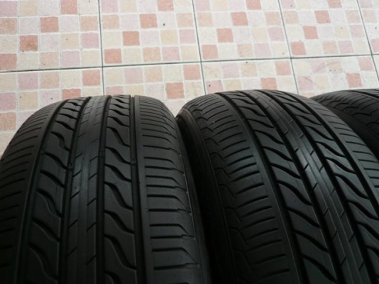 ขายยาง MICHELIN PRIMACY LC----205-60-16----ดอกสวยๆ (1ชุด)