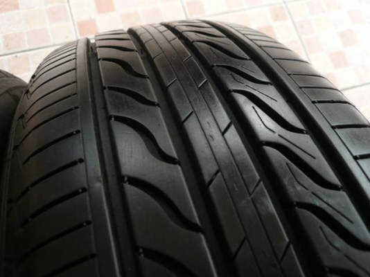 ขายยาง MICHELIN PRIMACY LC----205-60-16----ดอกสวยๆ (1ชุด)