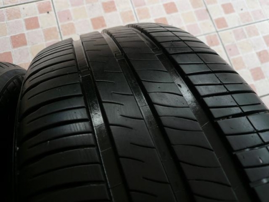 ขายยาง MICHELIN XM2----215-60-16----ปี12 สวยๆ (1 ชุด)