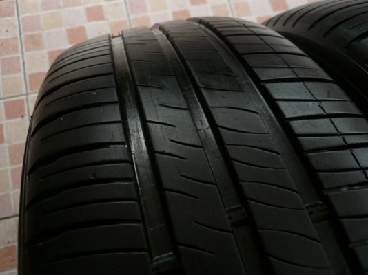 ขายยาง MICHELIN XM2----215-60-16----ปี12 สวยๆ (1 ชุด)