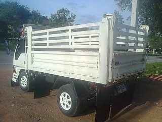 ขายรถ 6 ล้อดัมพ์ ISUZU NKR 100 แรงม้ารถห้างแท้ ปี 2549 รถวิ่งไป 160045 กิโลเมตร ราคา 700000