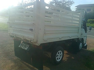 ขายรถ 6 ล้อดัมพ์ ISUZU NKR 100 แรงม้ารถห้างแท้ ปี 2549 รถวิ่งไป 160045 กิโลเมตร ราคา 700000