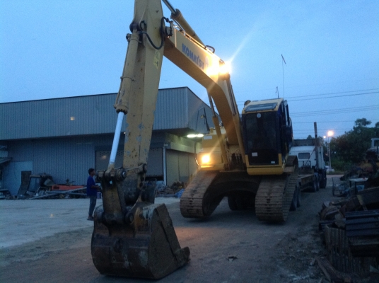 สดเลย ขายรถเเมค์โคร KOMATSU 200 - 8 5000 ชั่วโมง รถสวยมากสภาพรถOKพร้อมลุยงานได้เลย..ติดต่อ เจ๊อ้อย เเมค์ โคร 081 - 8021463 เล่มทะเบียน รถพร้อม คับสอบถามได้เลยคับ