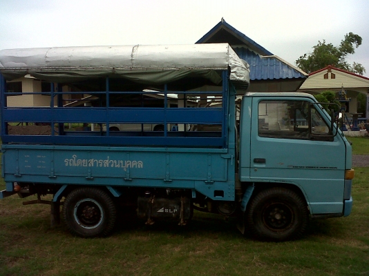 ขายรถบรรทุก4ล้อ ISUZU NKR55EU1M-71 รถห้างแท้  88 แรงม้า