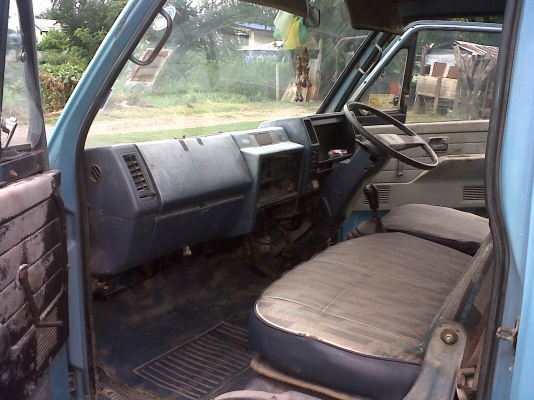 ขายรถบรรทุก4ล้อ ISUZU NKR55EU1M-71 รถห้างแท้  88 แรงม้า