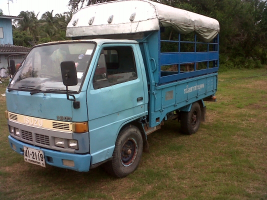 ขายรถบรรทุก4ล้อ ISUZU NKR55EU1M-71 รถห้างแท้  88 แรงม้า