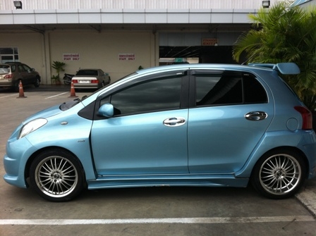 ขายดาวน์ toyota yaris ปี2006 ชุดแต่ง Y body