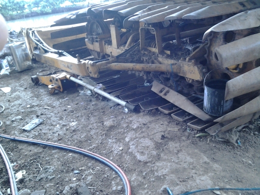 ขายแทรกเตอร์KOMATSUรุ้น5สไล้3กระบอก .D 2 OPLLซุปเปอร์รถสวยมากราคาถูกมาก