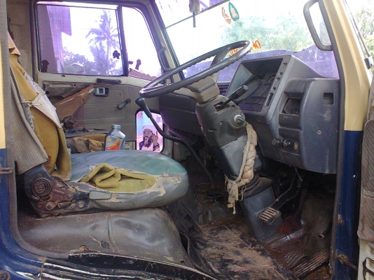 ขาย Hino 117 wo4d ยาว 5.5 เมตร วางหัว FC แชชซี km545 เฟือง F หลังไม่รวมตู้สีข้าว