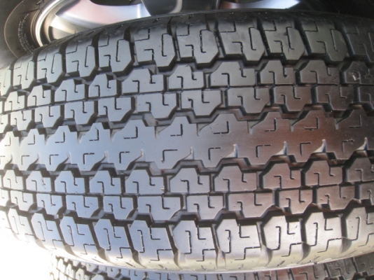 ขายล้อแม็ก Chevrolet 16"x6.5" et33 6รู139 + ยางปี 1112  สนใจติดต่อ เล็กคลองสามครับ (081-3747940)