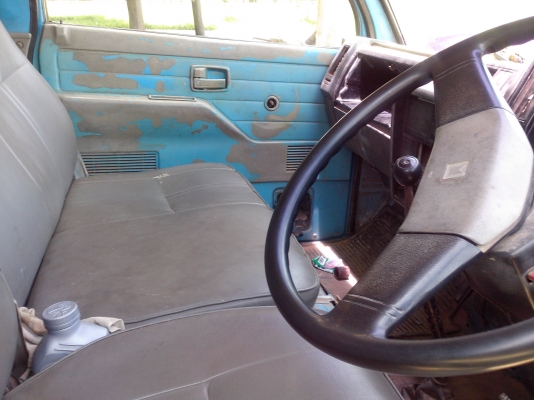 ขายรถบรรทุกสี่ล้อ