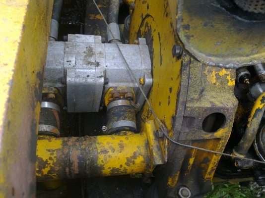 ขายแบ็คโฮ โกเบ รุ่น 3