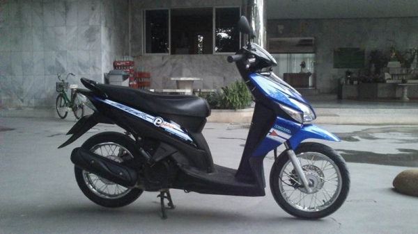 ขอขาย คลิ๊ก เดิมๆ เครื่องดีมาก สมบูรณ์ 95 \% ครับ