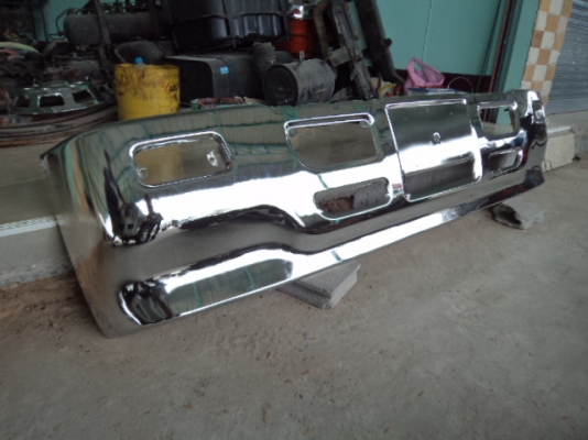 ขายกันชนสแตนเลสเป็นของ6ล้อและ10ล้อเดก้า  สภาพสวยๆๆ