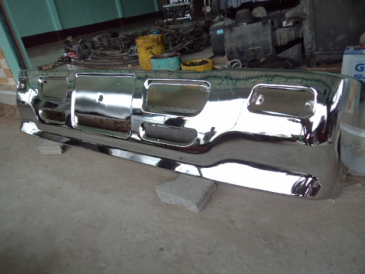 ขายกันชนสแตนเลสเป็นของ6ล้อและ10ล้อเดก้า  สภาพสวยๆๆ