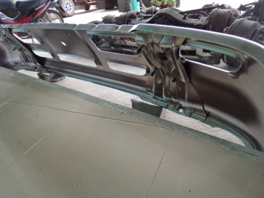 ขายกันชนสแตนเลสเป็นของ6ล้อและ10ล้อเดก้า  สภาพสวยๆๆ