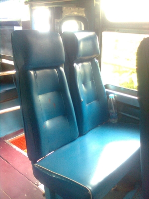 ขายรถบัส8เมตรHINOเครื่อง6BD1สภาพรถใช้งานอยู่