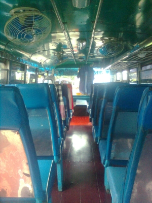 ขายรถบัส8เมตรHINOเครื่อง6BD1สภาพรถใช้งานอยู่