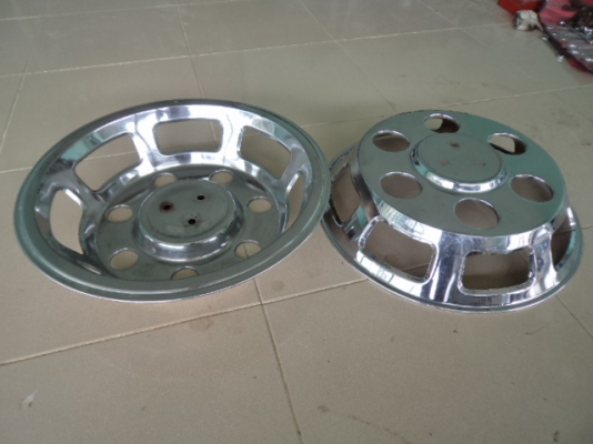ขายฝาครอบล้อสแตนเลส 1ชุดมี4วง ขอบล้อยาง8.25-16