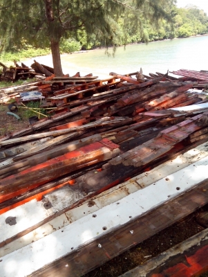 ขายไม้เรือเก่าตะเคียนทอง