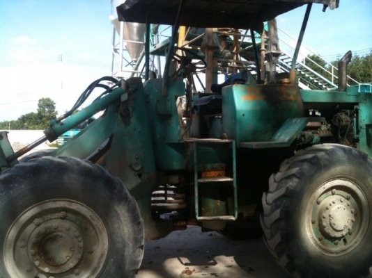 รถตัก CAT 910 สนใจติดต่อ 081 - 6079515 รถตัก CAT 910 สนใจติดต่อ 081 - 6079515