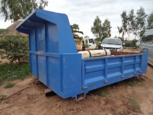 ขายกะบะดั้มเป็นของรถ6ล้ออีซูซุร็อก  อุปกรครบทุกอย่างพร้อมเอาไปยกติดตั้งได้เลยคับ