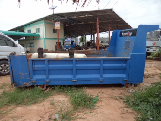 ขายกะบะดั้มเป็นของรถ6ล้ออีซูซุร็อก  อุปกรครบทุกอย่างพร้อมเอาไปยกติดตั้งได้เลยคับ