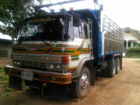 ขายรถ 10 ล้อดัมพ์ HINO FM18 เครื่อง HO7C 185 แรงม้า คัสซี FM187 กระบะไม้คอกเสมอหัว ราคา 850000