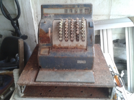 เครื่องคิดเงินเก่าๆ  1800