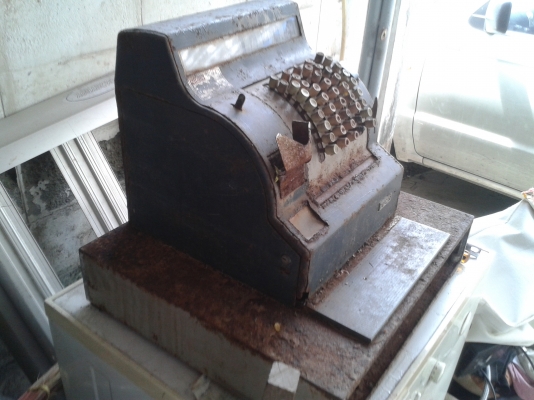 เครื่องคิดเงินเก่าๆ  1800