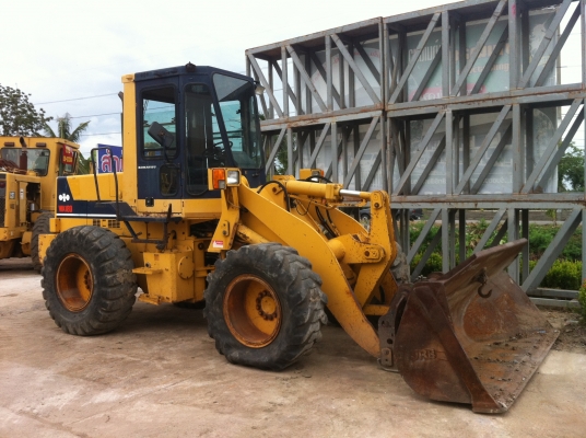 ขายถูกรถตักล้อยาง รถใหม่ พึ่งมาถึง WA180-1 ยี่ห้อ KOMATSU ผลิตญี่ปุ่น รถเก่านอก ไม่เคยใช้งานในไทย