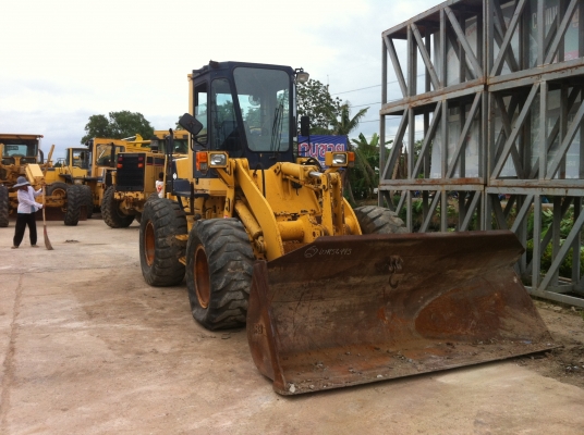 ขายถูกรถตักล้อยาง รถใหม่ พึ่งมาถึง WA180-1 ยี่ห้อ KOMATSU ผลิตญี่ปุ่น รถเก่านอก ไม่เคยใช้งานในไทย