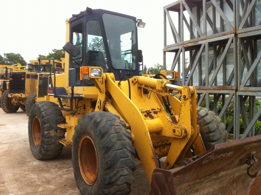 ขายถูกรถตักล้อยาง รถใหม่ พึ่งมาถึง WA180-1 ยี่ห้อ KOMATSU ผลิตญี่ปุ่น รถเก่านอก ไม่เคยใช้งานในไทย