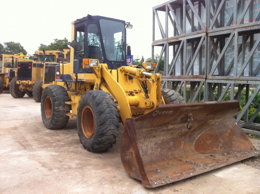 ขายถูกรถตักล้อยาง รถใหม่ พึ่งมาถึง WA180-1 ยี่ห้อ KOMATSU ผลิตญี่ปุ่น รถเก่านอก ไม่เคยใช้งานในไทย