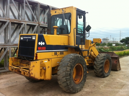 ขายถูกรถตักล้อยาง รถใหม่ พึ่งมาถึง WA180-1 ยี่ห้อ KOMATSU ผลิตญี่ปุ่น รถเก่านอก ไม่เคยใช้งานในไทย