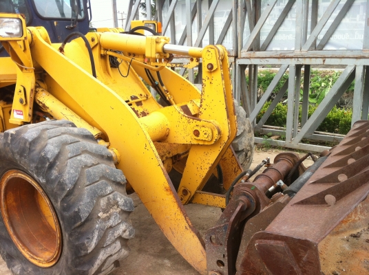 ขายถูกรถตักล้อยาง รถใหม่ พึ่งมาถึง WA180-1 ยี่ห้อ KOMATSU ผลิตญี่ปุ่น รถเก่านอก ไม่เคยใช้งานในไทย