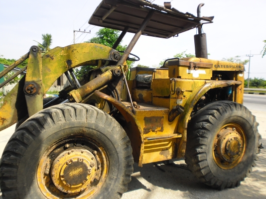 ขายรถตักล้อยางอีห้อ CAT รุ่น 922พร้อมทะเบียน  พร้อมใช้งาน