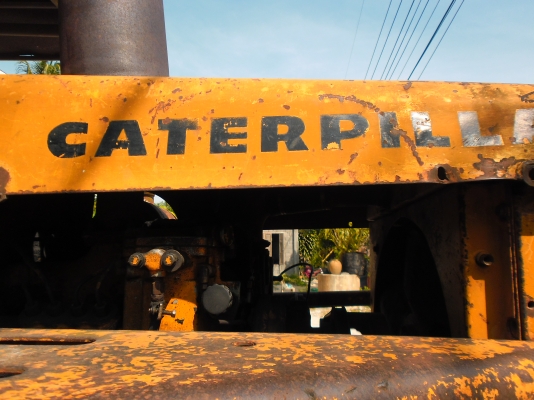 ขายรถตักล้อยางอีห้อ CAT รุ่น 922พร้อมทะเบียน  พร้อมใช้งาน