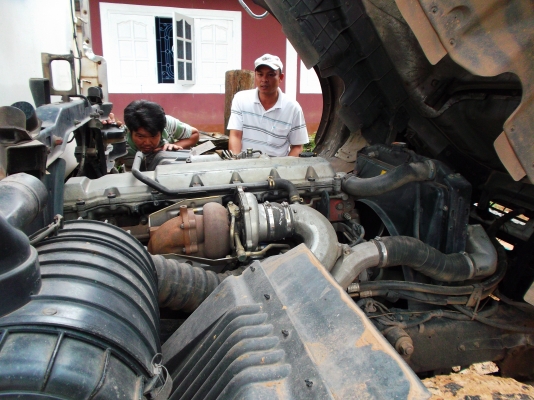 ขายด่วนรถสิบล้อHINOเมก้าเครืองJO8Cเทอโบ220แรงม้าปี46