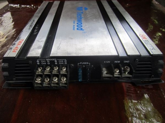 ขายปรี + แอมป์ 4 ch  1000 เดียว