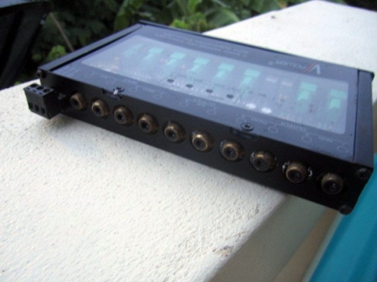 ขายปรี + แอมป์ 4 ch  1000 เดียว