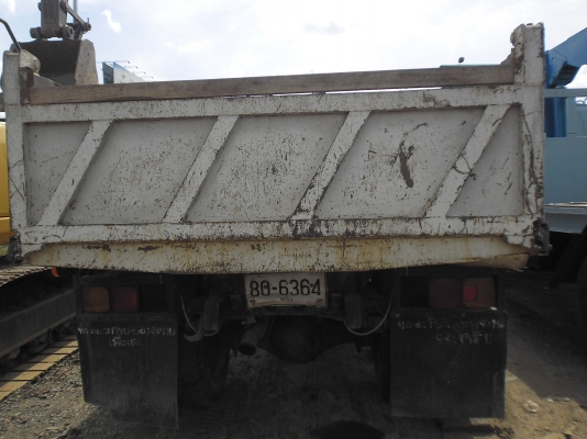 ขายด่วนหกล้อดั้มหัวยาว พร้อมใช้ ขายด่วนหกล้อดั้มหัวยาว พร้อมใช้