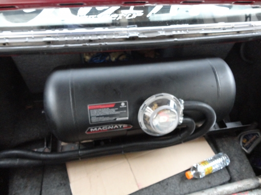 ขายวอนโว 760 วาง1JZ เกียออโต้ ติดแก๊ส LPG  ราคา68000 บาท