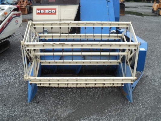 ขายรถเกี่ยวถั่วเขียว ข้าว อิเซกิ ขายรถเกี่ยวถั่วเขียว ข้าว อิเซกิ