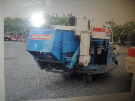 ขายรถเกี่ยวถั่วเขียว ข้าว อิเซกิ ขายรถเกี่ยวถั่วเขียว ข้าว อิเซกิ