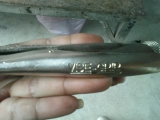 คีมล็อก VISE GRIP 10 R ตีตราด้านล่าง VISE GRIP คีมล็อก VISE GRIP 10 R ตีตราด้านล่าง VISE GRIP