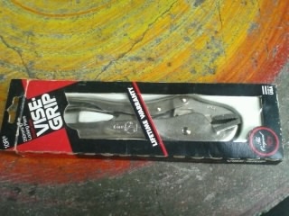 คีมล็อก VISE GRIP 10 R ตีตราด้านล่าง VISE GRIP คีมล็อก VISE GRIP 10 R ตีตราด้านล่าง VISE GRIP