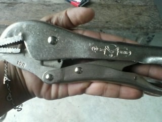 คีมล็อก VISE GRIP 10 R ตีตราด้านล่าง VISE GRIP คีมล็อก VISE GRIP 10 R ตีตราด้านล่าง VISE GRIP